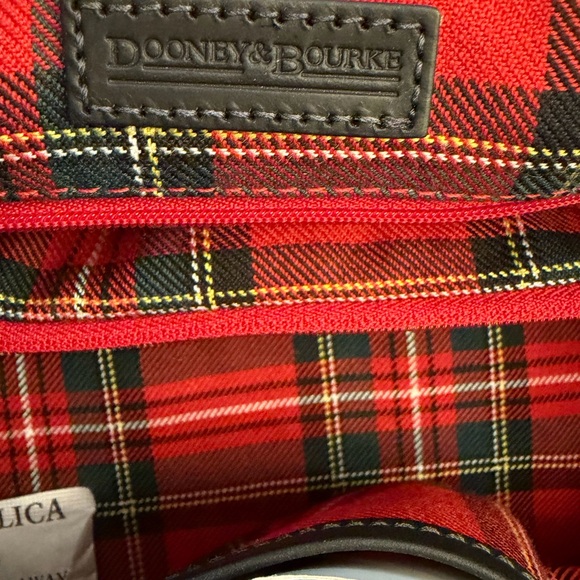 Dooney and Bourke 2009 Scottie Dog Bag. Tartan inside. NWOT. - Picture 11 of 13